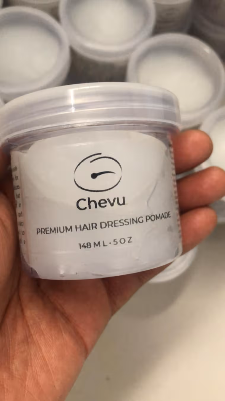 Douzèn Pomad Chevu